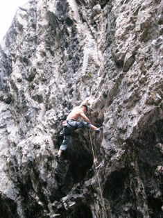 羽山渓谷「棲竜門 5.13c/d」